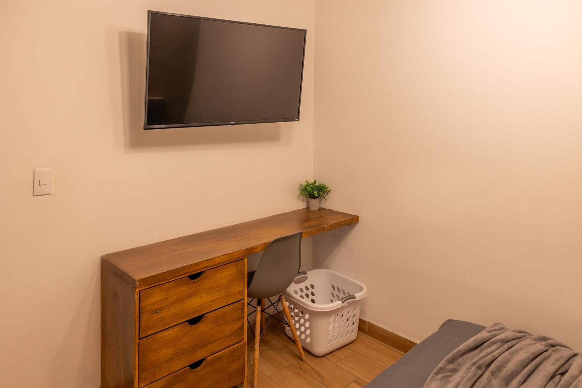 Posh Polanco Stay Tvs And Desks In Each Room Мексико Сити Екстериор снимка