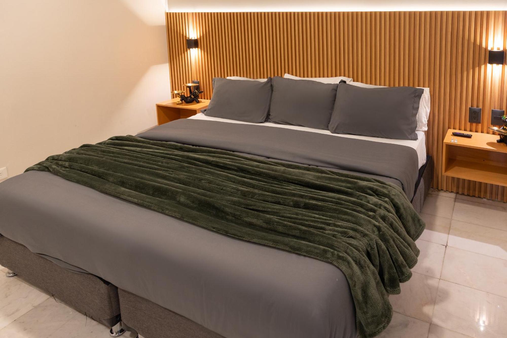 Posh Polanco Stay Tvs And Desks In Each Room Мексико Сити Екстериор снимка